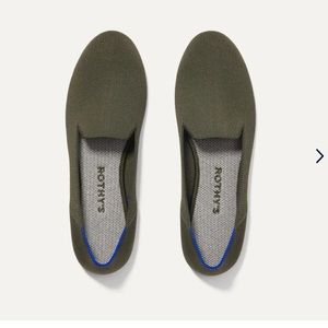 NEW Rothy’s loafer